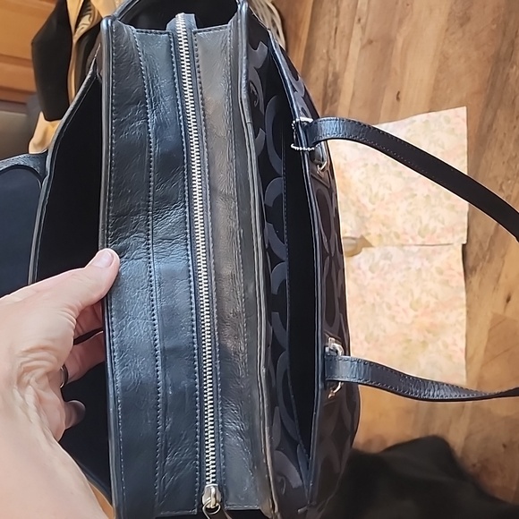 Coach Taylor Tote - Picture 3 of 7